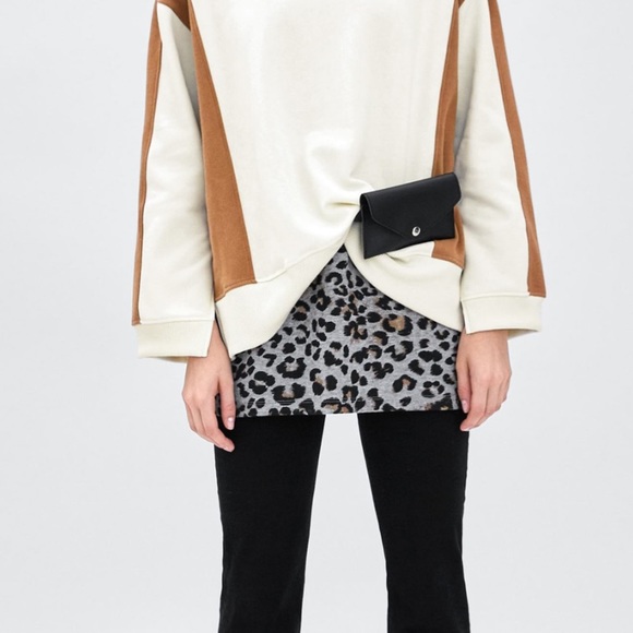 Zara Handbags - ZARA Envelope-Shaped Fanny Pack